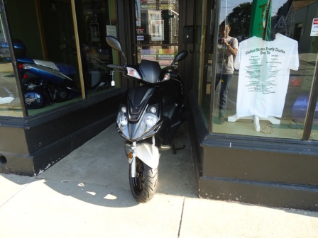 taotao-150cc-outside-front-of-shop