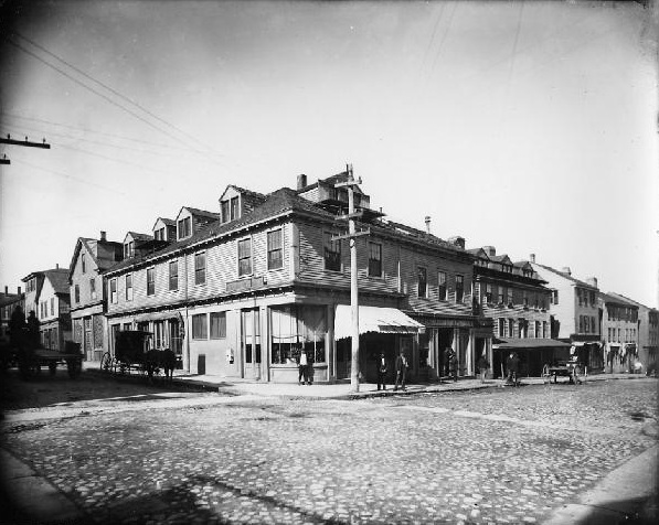 northeast-corner-of-union-and-north-water-street