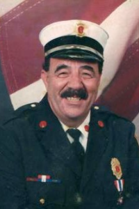 Trung úy về hưu John W. Andrade